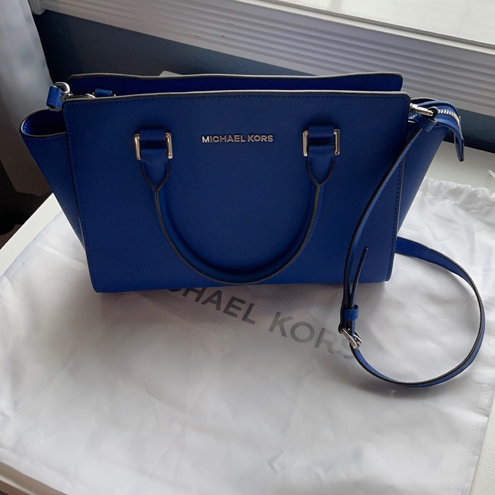michael kors crossbody